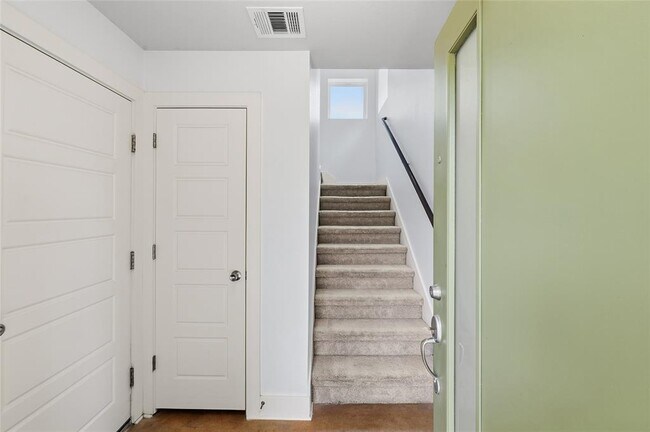 Building Photo - 2605 Witsome Loop