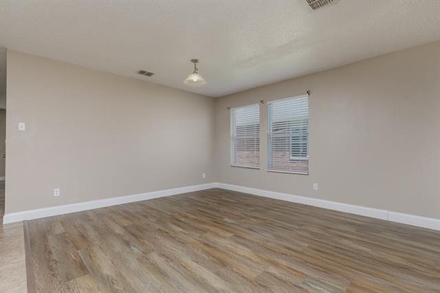 Building Photo - 2228 Bradford Pear Dr