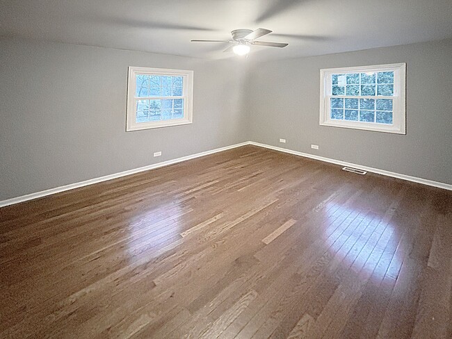 Building Photo - Newly Remodeled 3 bedroom 2 bathroom singl...