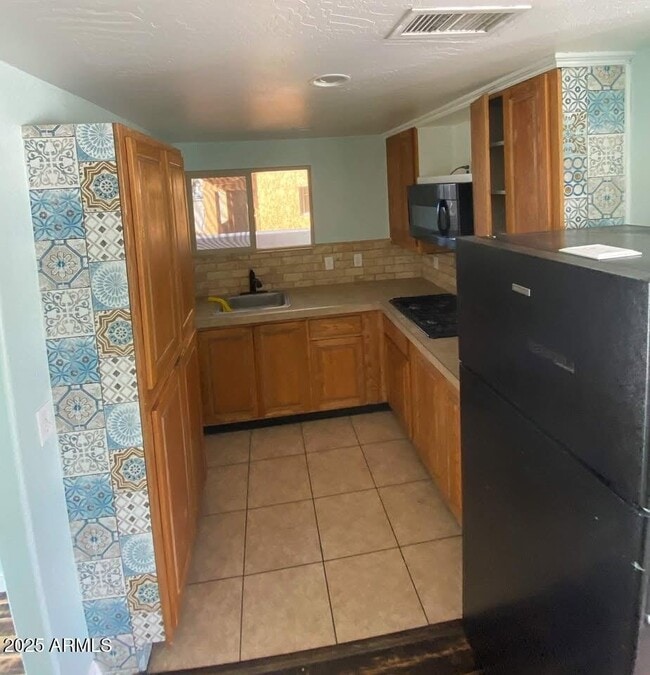 Building Photo - 1329 W Fillmore St