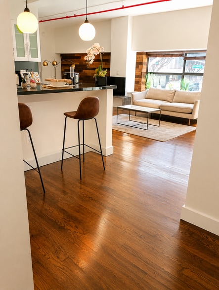 Interior Photo - The Blackstone on 9th and Broadway