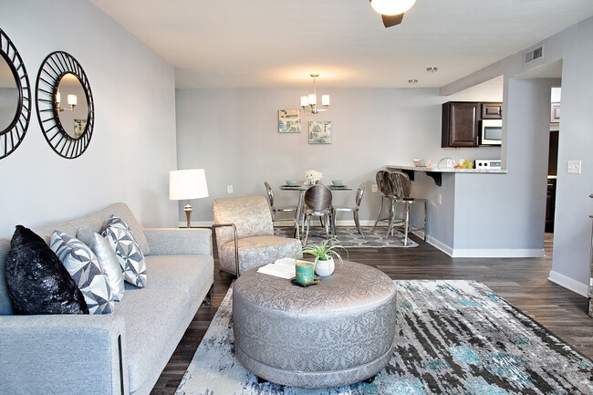 Building Photo - Crabtree Crossing Apartments and Townhomes