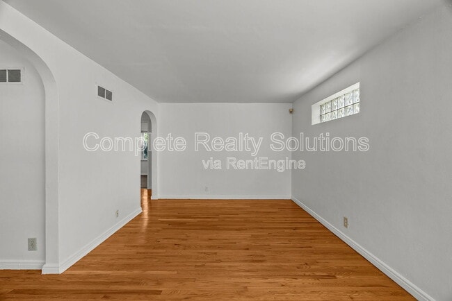 Building Photo - 6605 Barken Ave