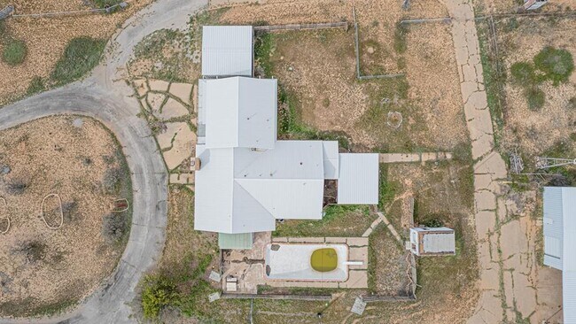 Building Photo - 6084 W Dunn St