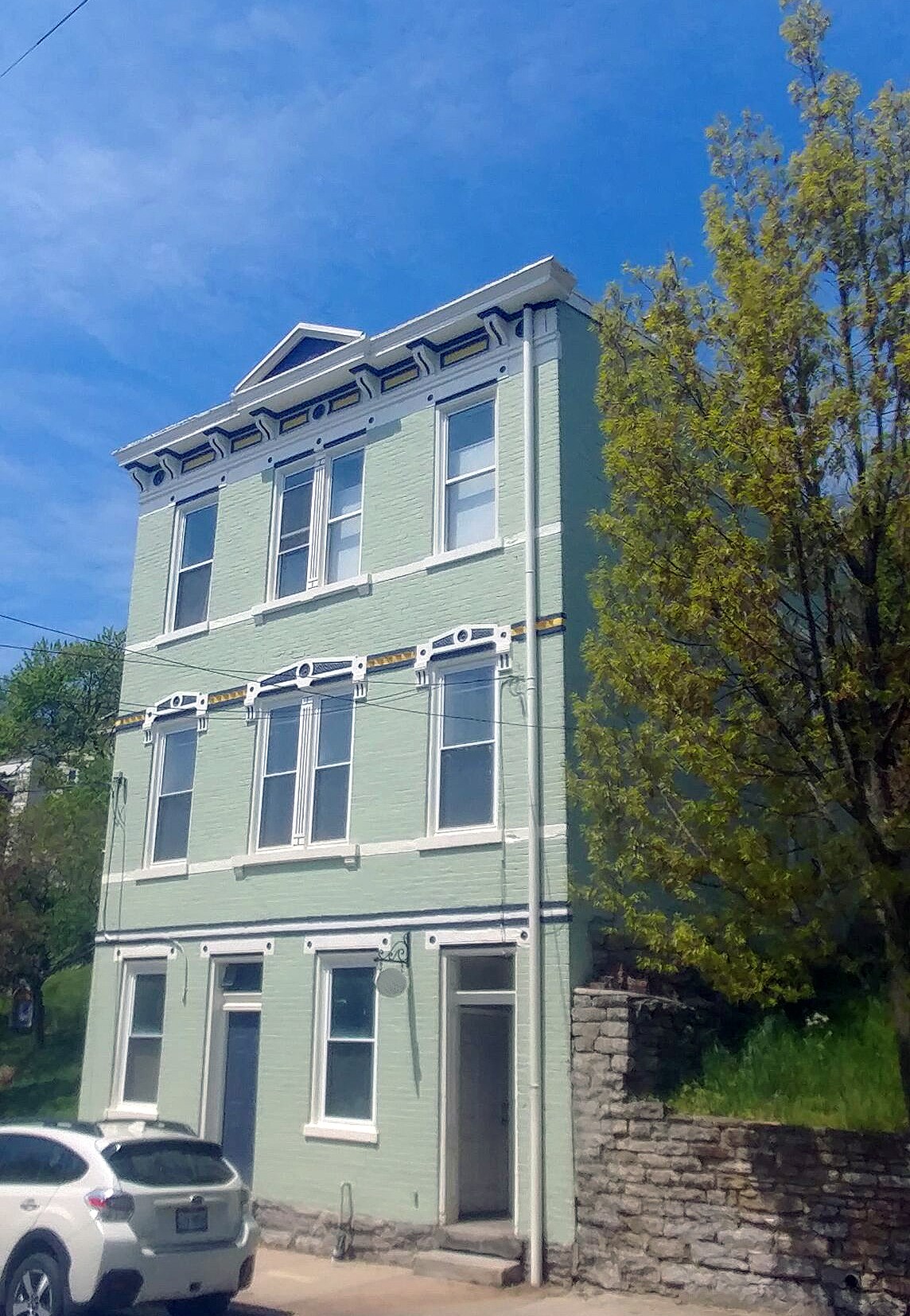 Building Photo - 518 Klotter Ave
