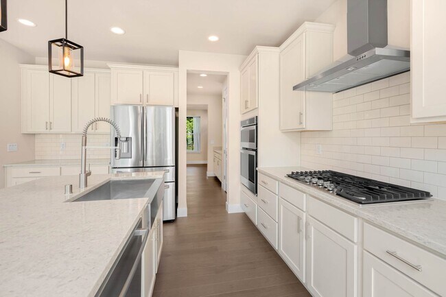 Building Photo - Rare Find – Luxury 6-Bedroom Home with Two...