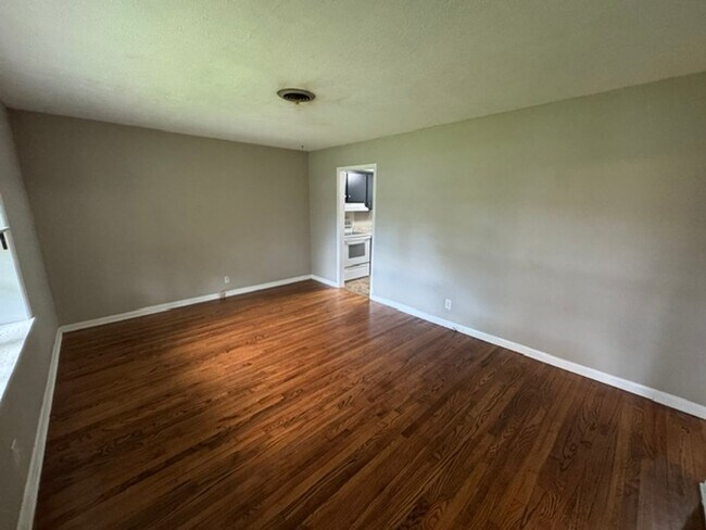Building Photo - 1444 Waccamaw Dr
