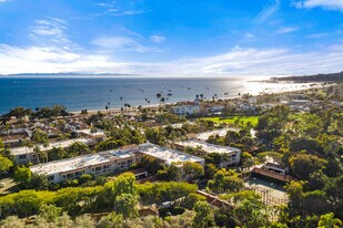 Building Photo - 245 Por La Mar Cir