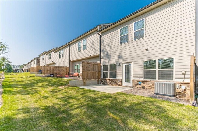 Building Photo - 1380 Sugar Glen Ct