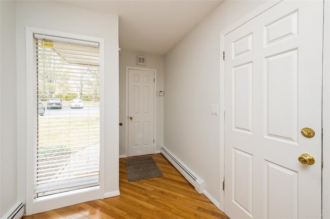 Building Photo - 99 Brush Hollow Close