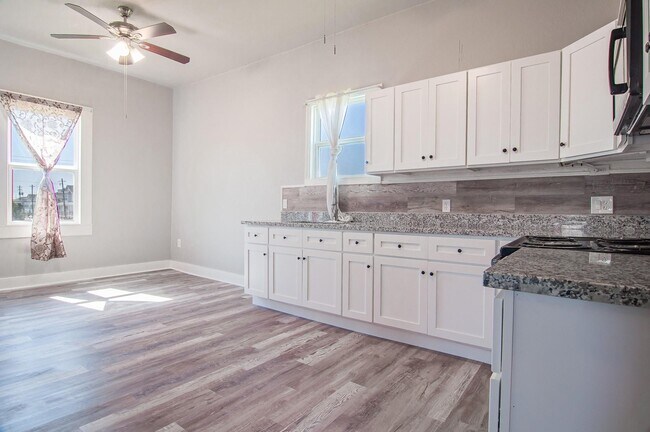 Building Photo - 2714 Avenue H