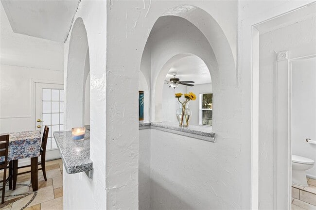 Building Photo - 9104 Glenn Ln