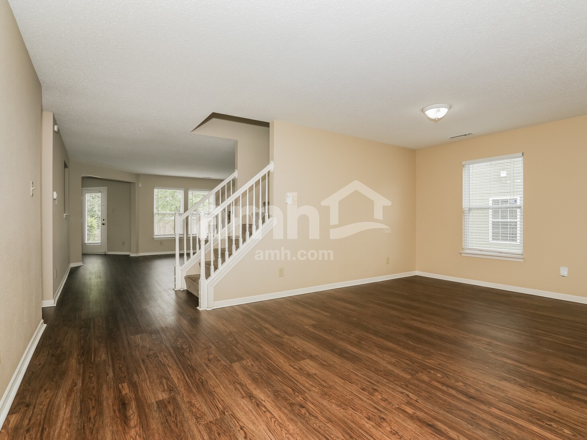 Building Photo - 13912 Meadow Lake Dr