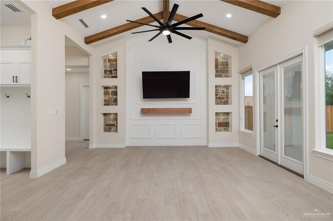 Building Photo - 22 Linva Ave