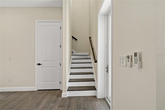 Building Photo - 1348 San Christopher Dr