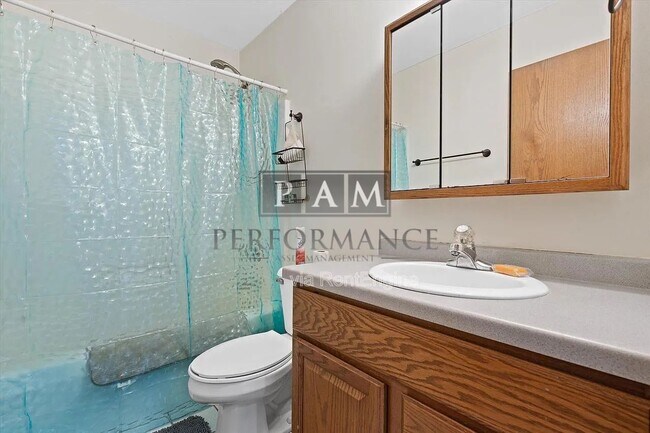 Building Photo - 3209 S Ridge Crest Ct