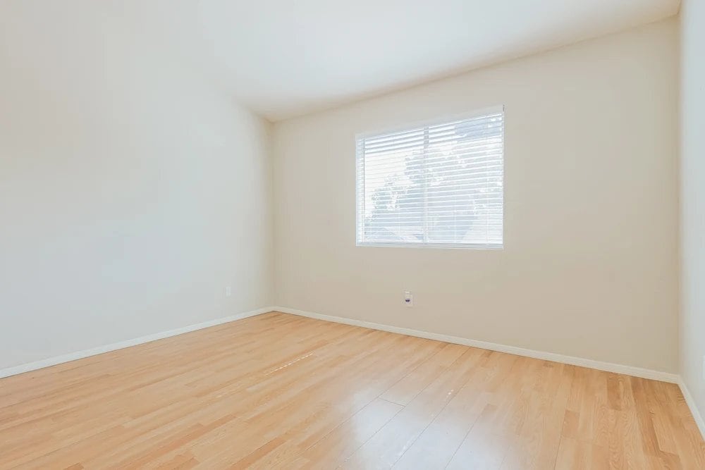 Building Photo - 5829 S 42nd St