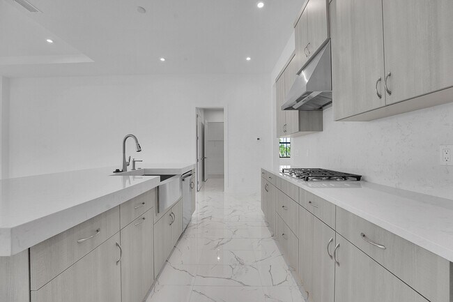 Building Photo - 9533 St Germain Dr