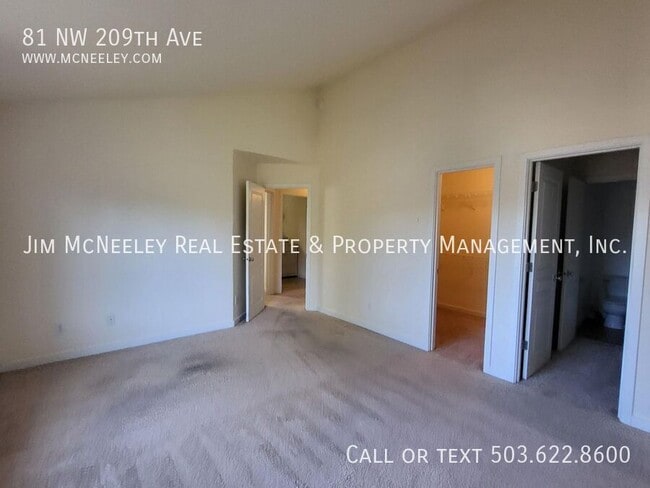 Building Photo - 81 NW 209th Ave