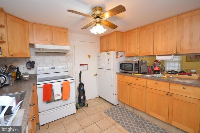 Building Photo - 14595 Woodland Ridge Dr