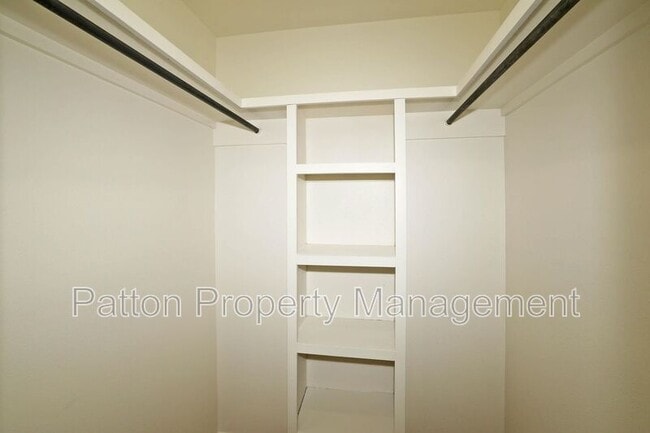 Building Photo - 7902 Gerald Dr