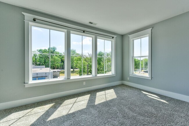 Building Photo - Brooklyn Art District | 2-Bedroom, 2.5 Bath