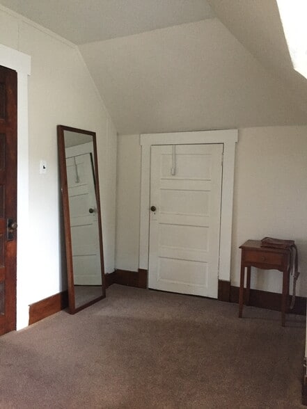 Alt. view of bedroom corner opposite bed nook (tenant's furnishings) - 350 Cobun Avenue