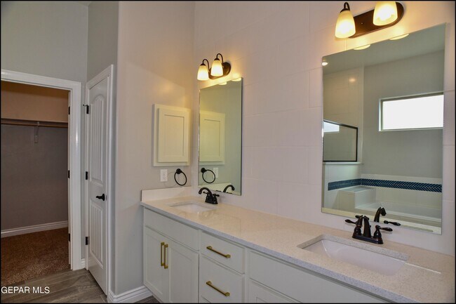 Building Photo - 7454 Wooden Nickel Dr