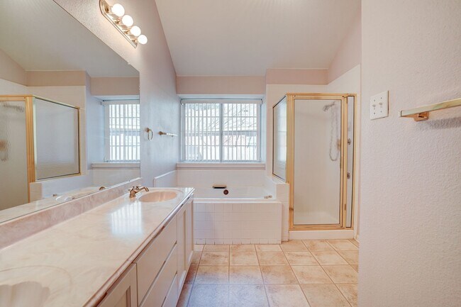 Building Photo - 9137 Fainwood Ln
