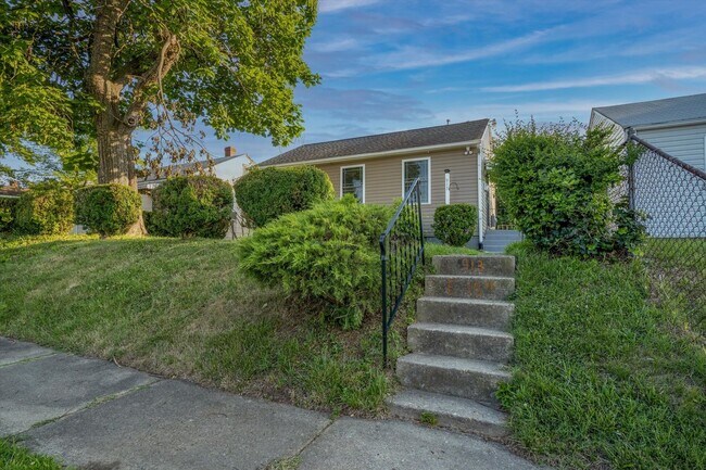 Building Photo - Cozy 2 Bedroom, 1 Bathroom Home in Manches...