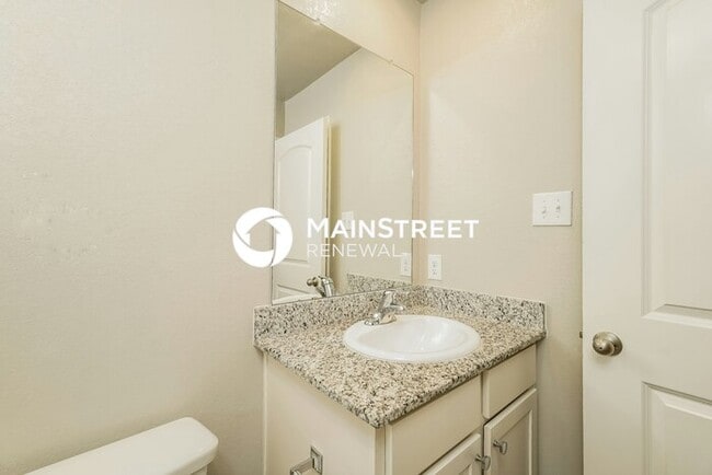 Building Photo - 3 Bedroom Pet-Friendly Home in San Antonio, TX with Main Street Renewal
