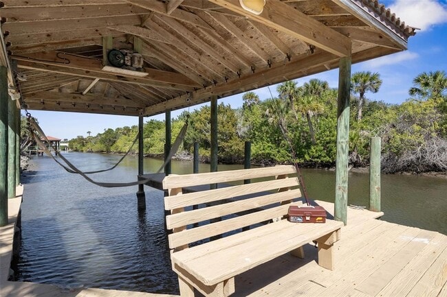 Building Photo - 67 Island Estates Pkwy