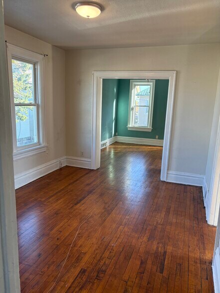 Dining room - 1657 S 11th St