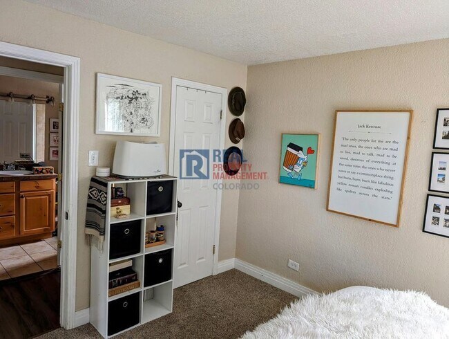 Building Photo - 908 Wolff St