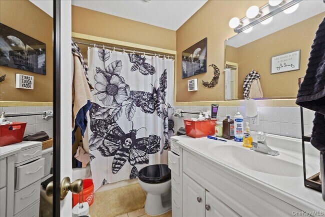 Building Photo - 2452 NY-207