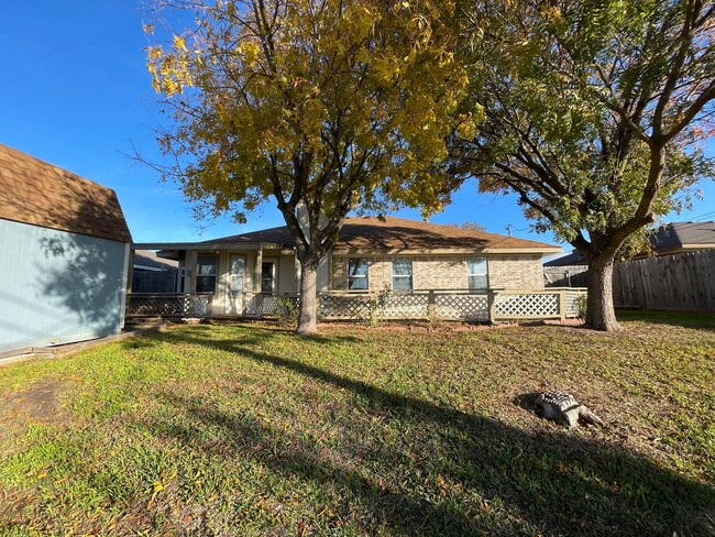 Building Photo - 360 Virtual Tour Available