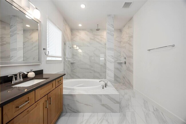 Building Photo - 9822 Starry Night Ln