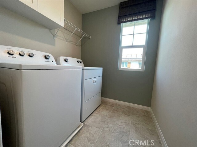 Building Photo - 16025 Symphony Ln