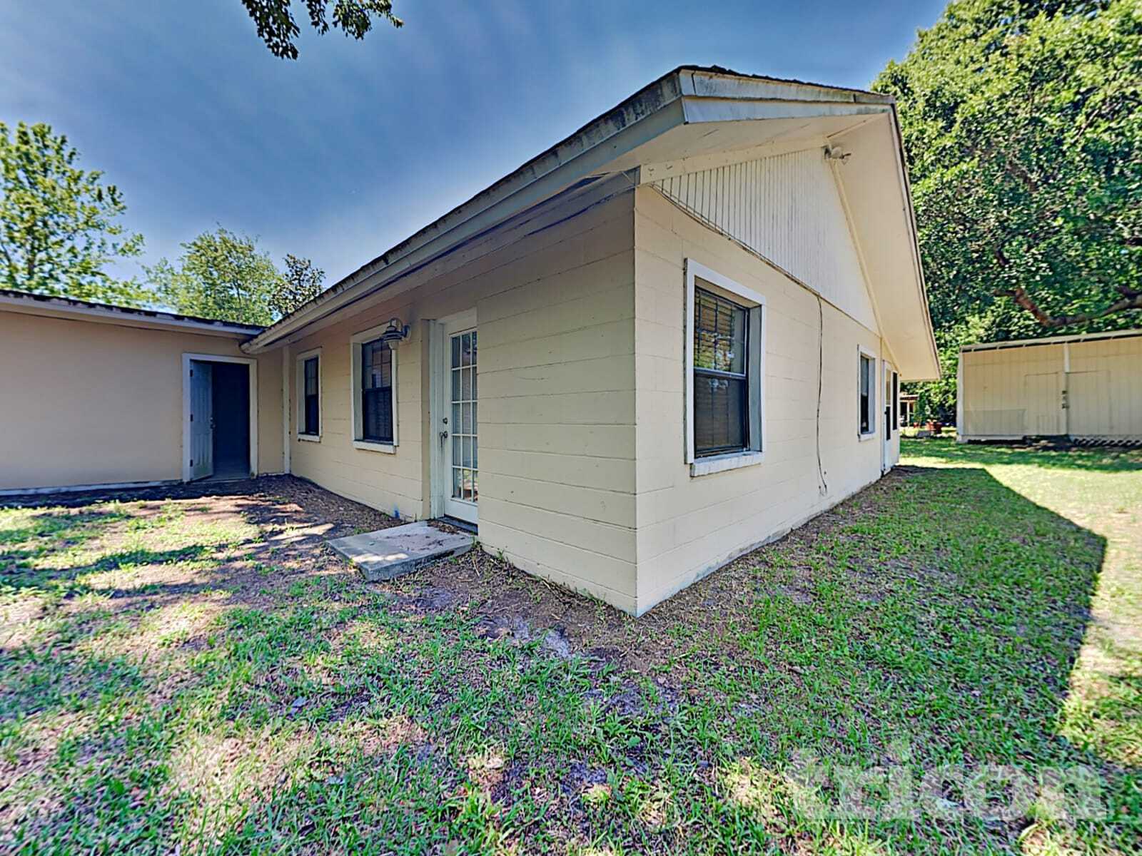 Building Photo - 11975 Cornelius St