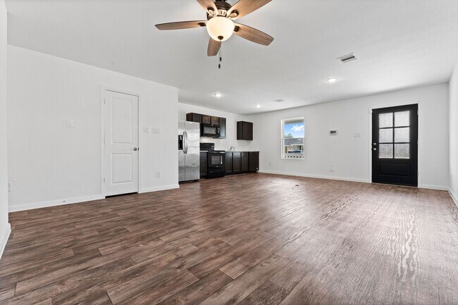 Building Photo - 9915 Opal Stone Wy