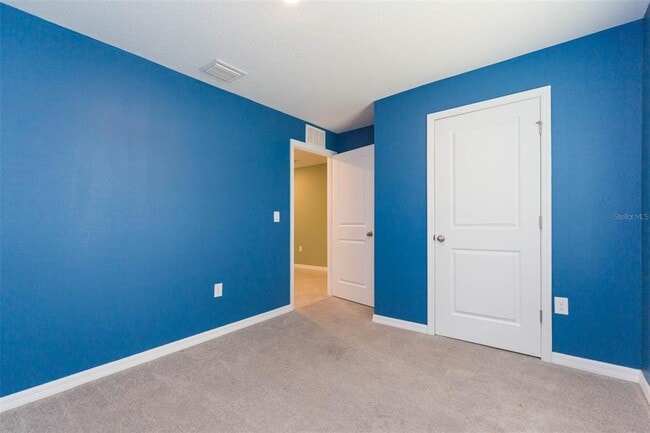 Building Photo - 5358 Woodridge Ln