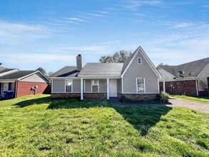 Building Photo - 5880 Waverly Dr