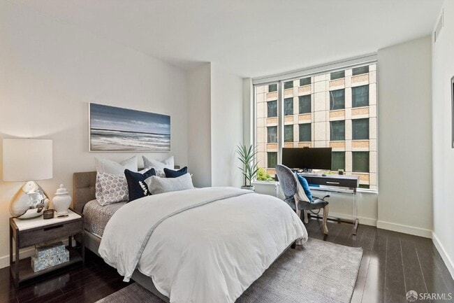 Building Photo - 338 Spear St