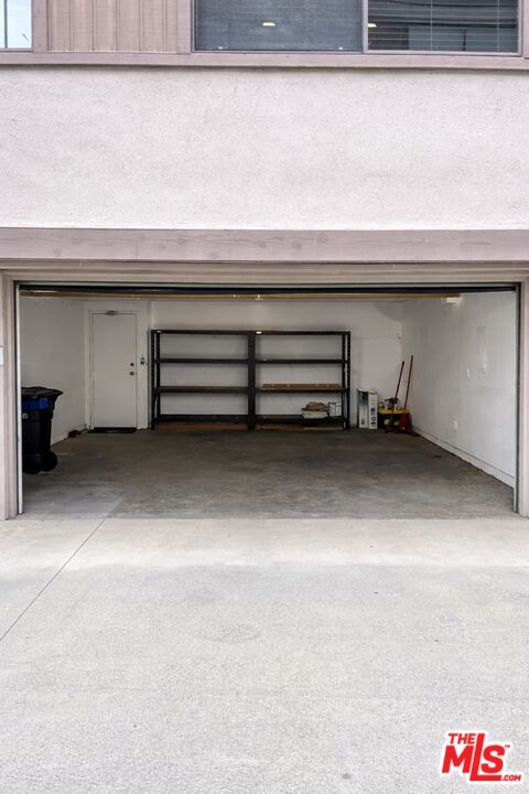 Building Photo - 13000 Mindanao Wy