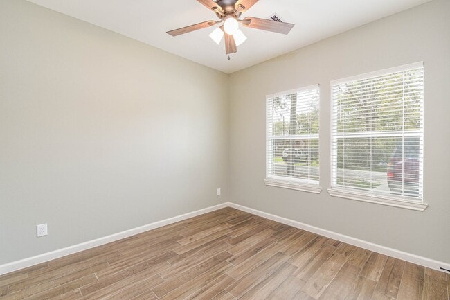 Building Photo - 3701 Chanterway St