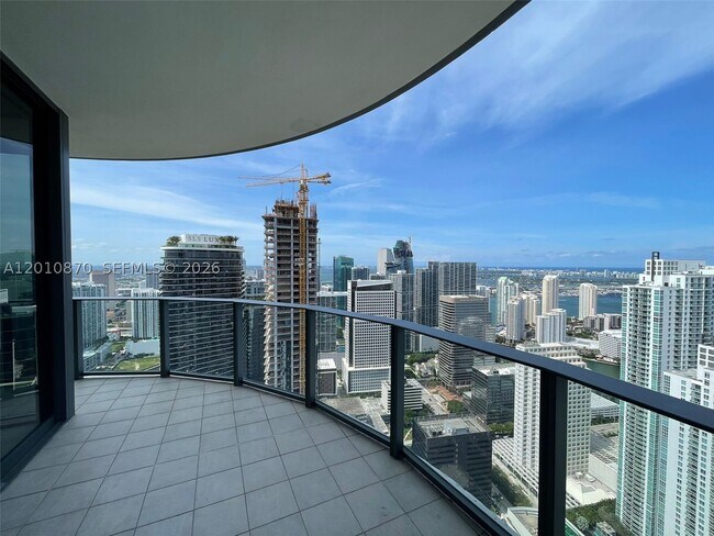 Building Photo - 1000 Brickell Plaza