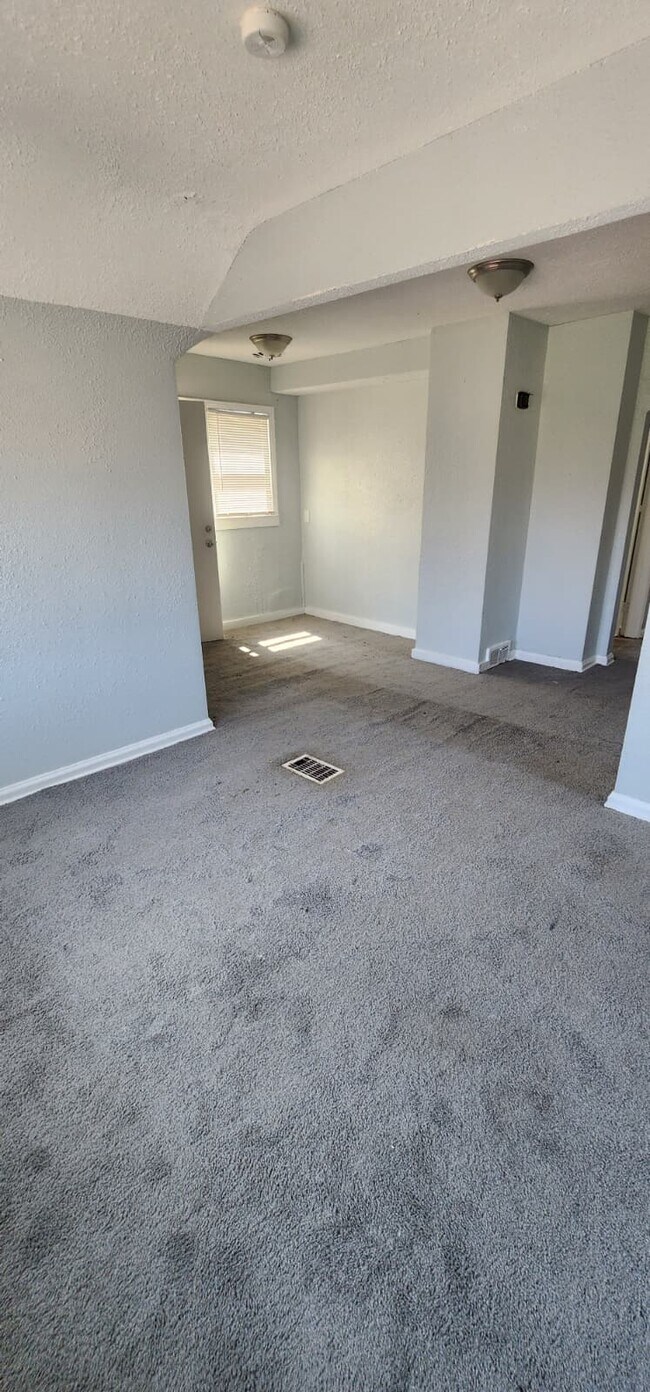 Building Photo - 16201 Turner St