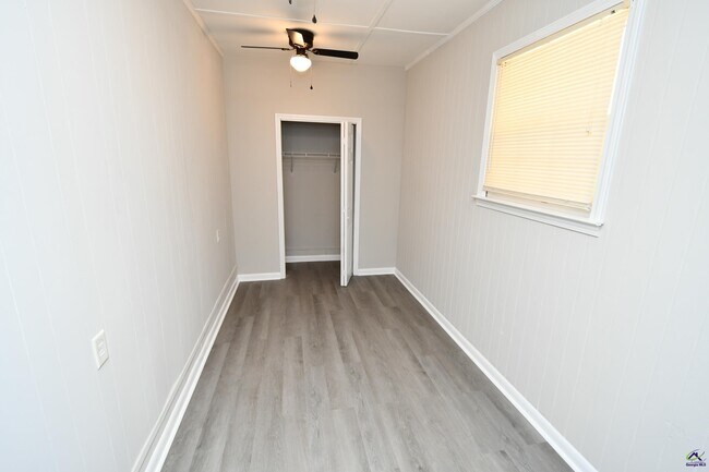 Building Photo - 467 SR 96