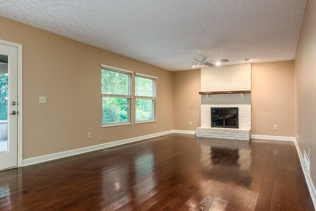 Building Photo - 6881 Erie Ct