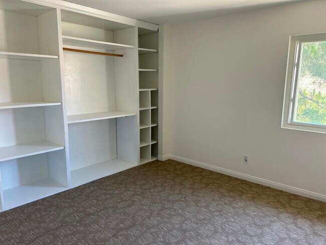 Building Photo - 1508 Concord Way